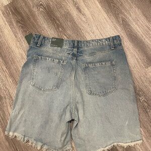 Wild fable size 10 Bermuda Jean shorts